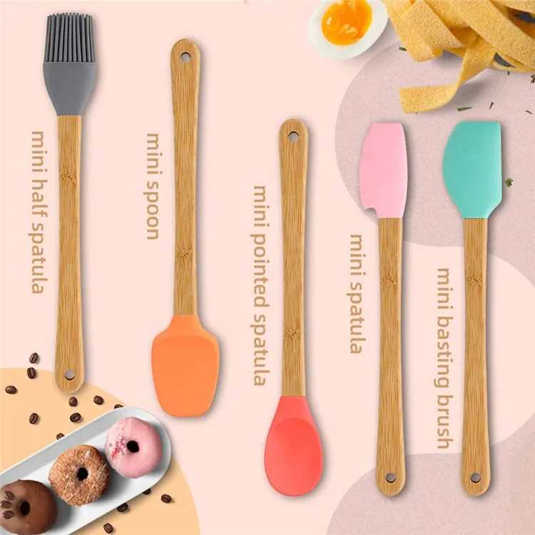 Set Spatules Silicone 5 pièces Résistantes à la Chaleur avec Manche en Bambou