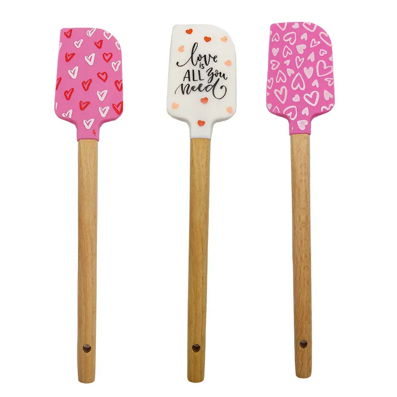 Spatule en Silicone Motifs Cœurs avec Manche en Bois