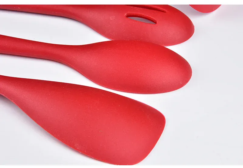 Set Ustensiles Silicone 5 pièces Résistants à la Chaleur Rouge