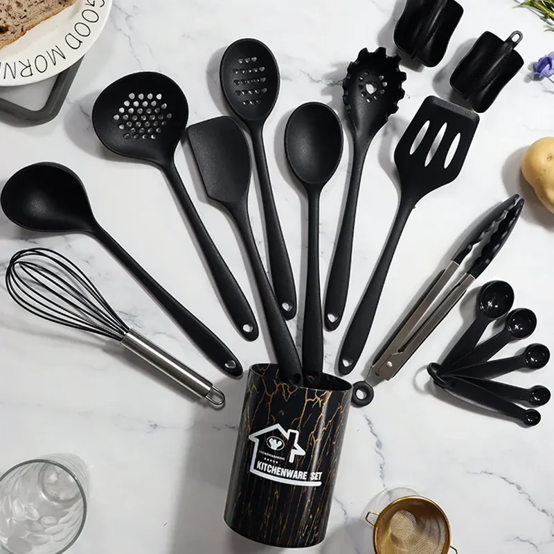 Set de 18 Ustensiles Pratiques en silicone (Rose/Blanc/Noir)