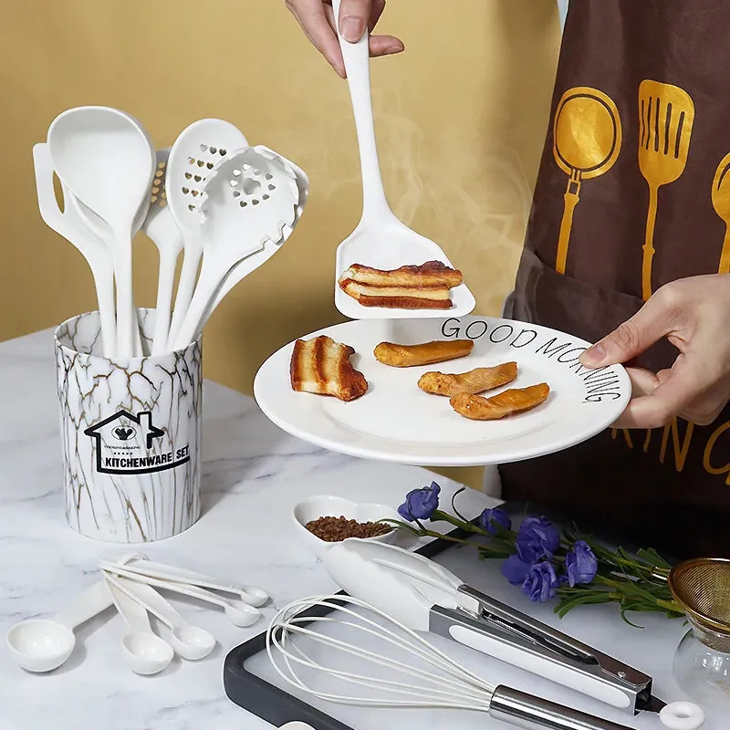Set de 18 Ustensiles Pratiques en silicone (Rose/Blanc/Noir)