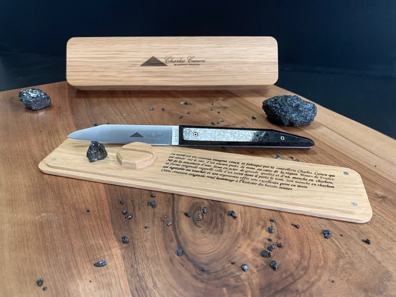 Couteau le terril manche en charbon (finition poli)