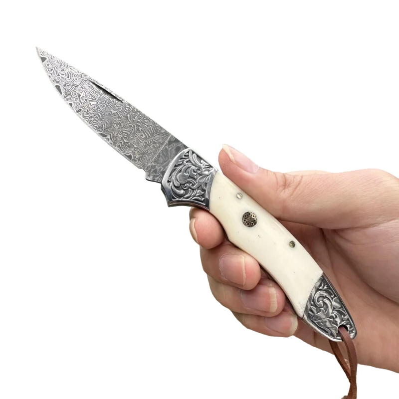 Couteau Pliant Damas Tomo