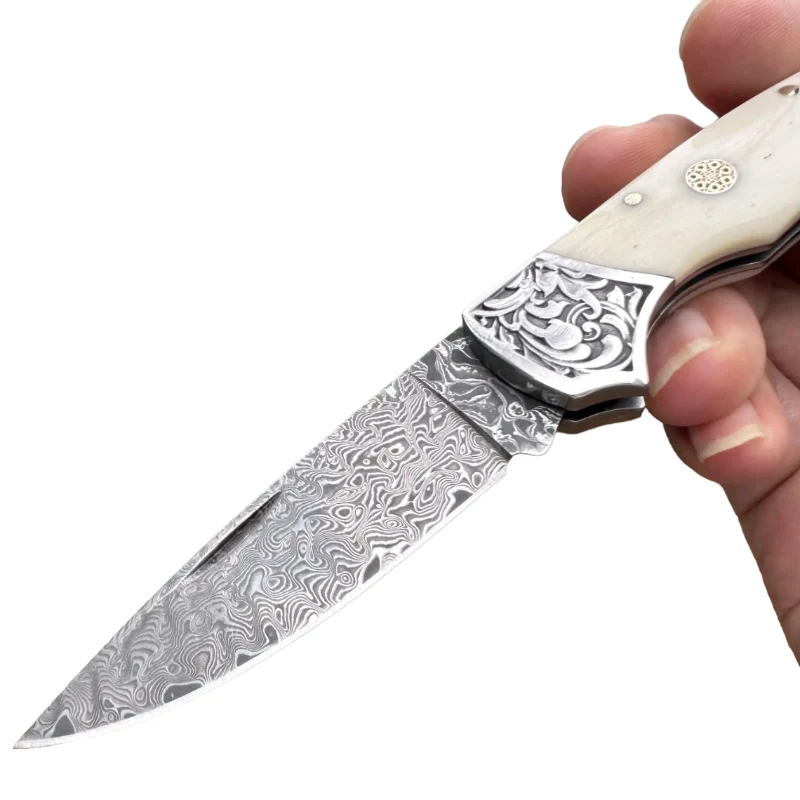 Couteau Pliant Damas Tomo