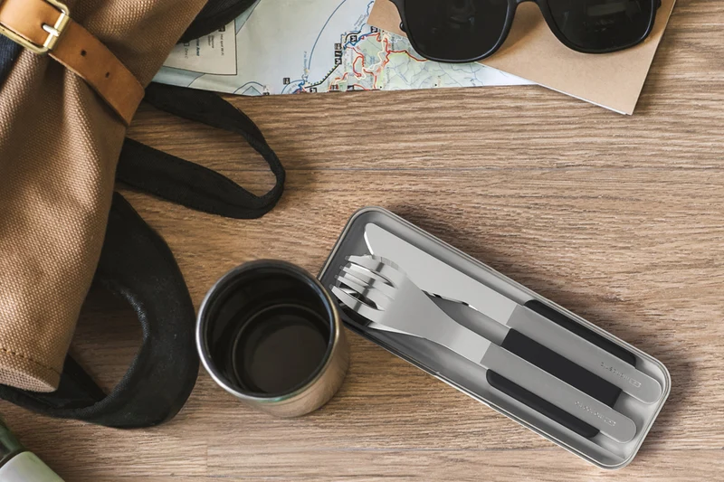 Set couverts nomades Monbento Slim Box noir