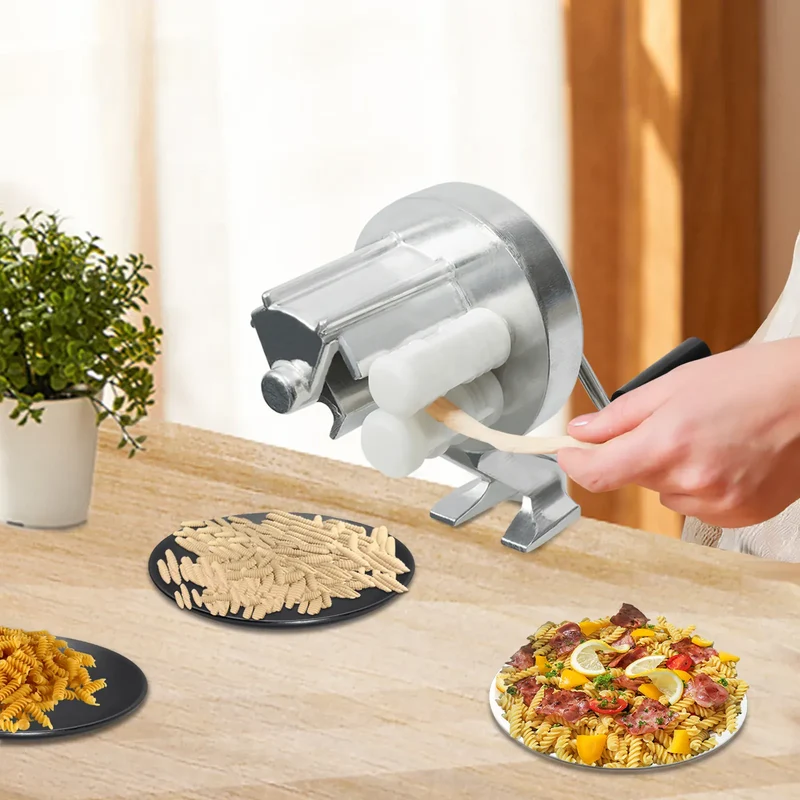 Machine à Cavatelli Manuelle en Aluminium — Serre-Joint et Manivelle Ergonomique