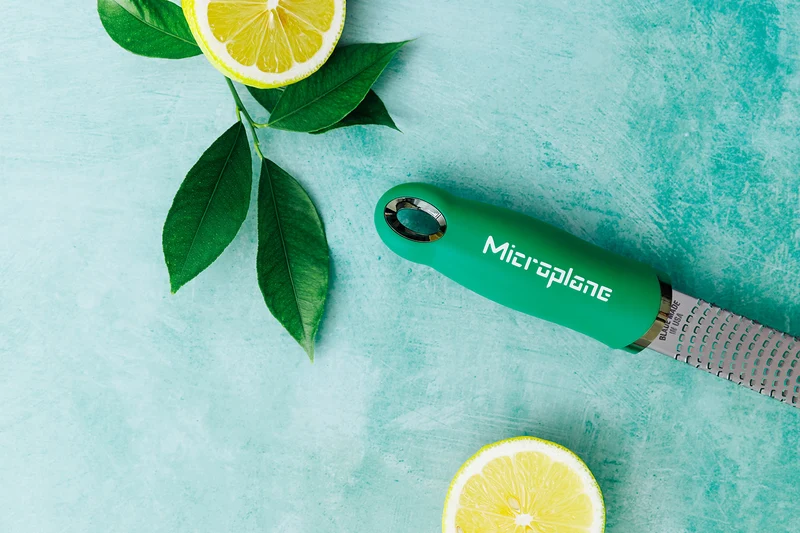 Râpe-Zesteur Microplane Premium Pop of Colour Vert Basilic - 20,3cm