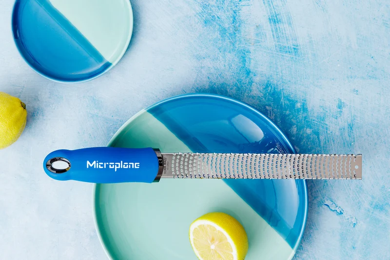 Râpe-Zesteur Microplane Premium Pop of Colour Bleu Myrtille - 20,3cm