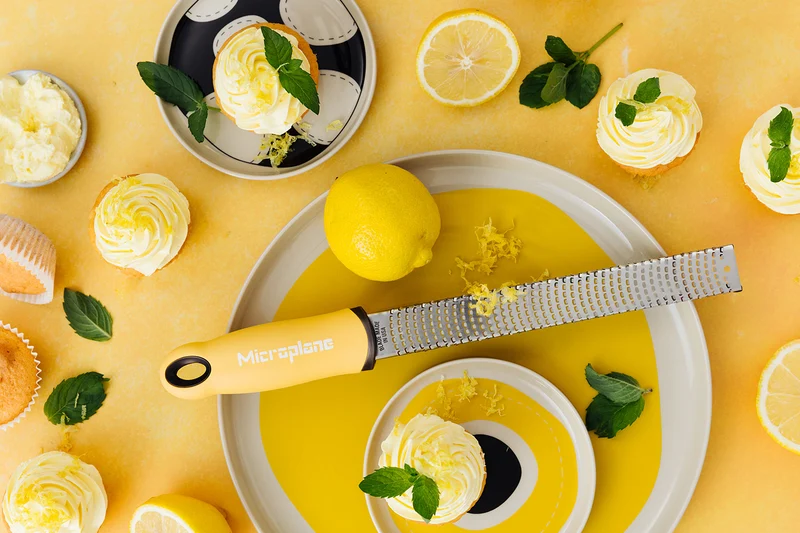 Râpe-Zesteur Microplane Premium Pop of Colour Crème de Citron - 20,3cm