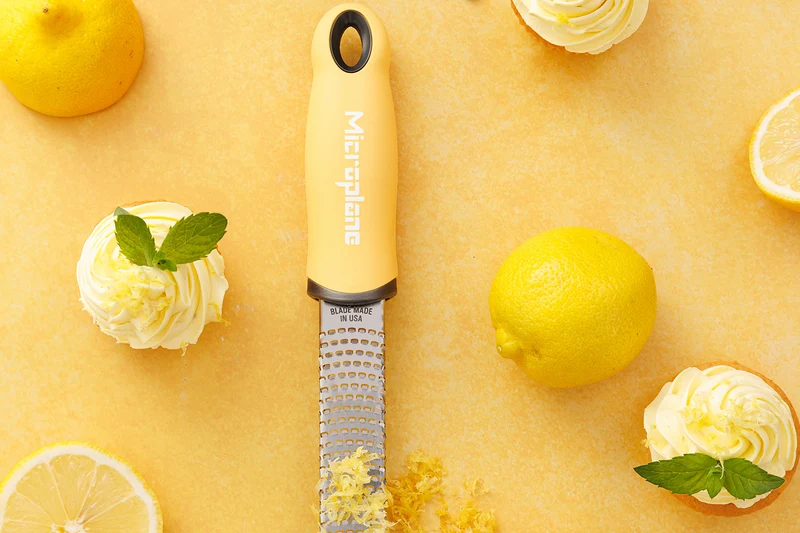 Râpe-Zesteur Microplane Premium Pop of Colour Crème de Citron - 20,3cm