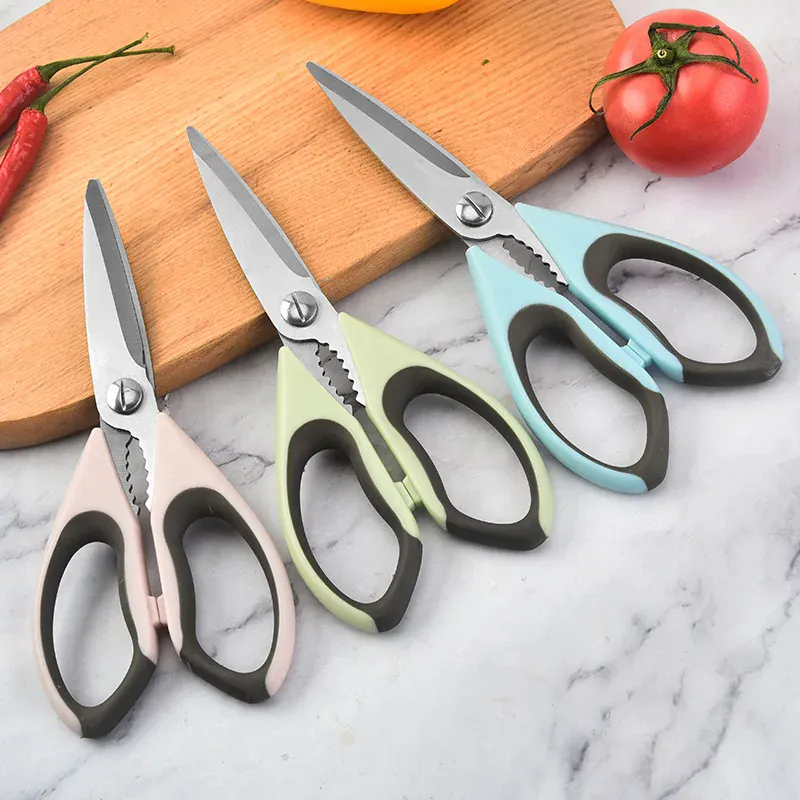 Ciseaux de cuisine en acier avec fonction casse-noix