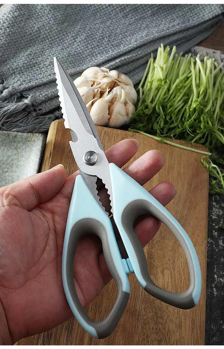 Ciseaux de cuisine en acier avec fonction casse-noix