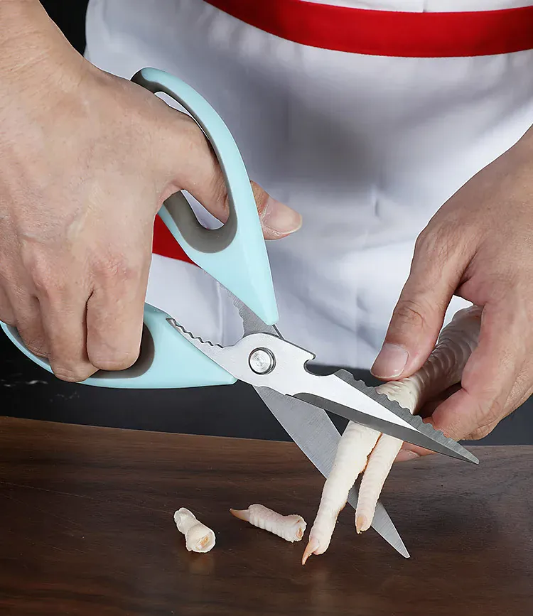 Ciseaux de cuisine en acier avec fonction casse-noix