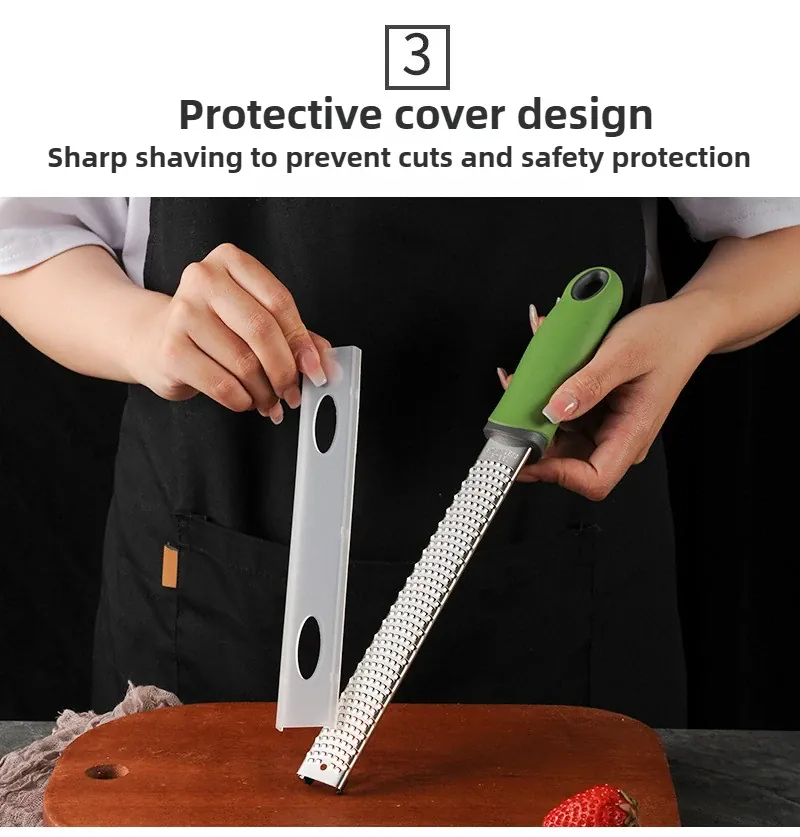 Zesteur en Inox pour Fruits et Fromage - 4 Lames Poignée Antidérapante