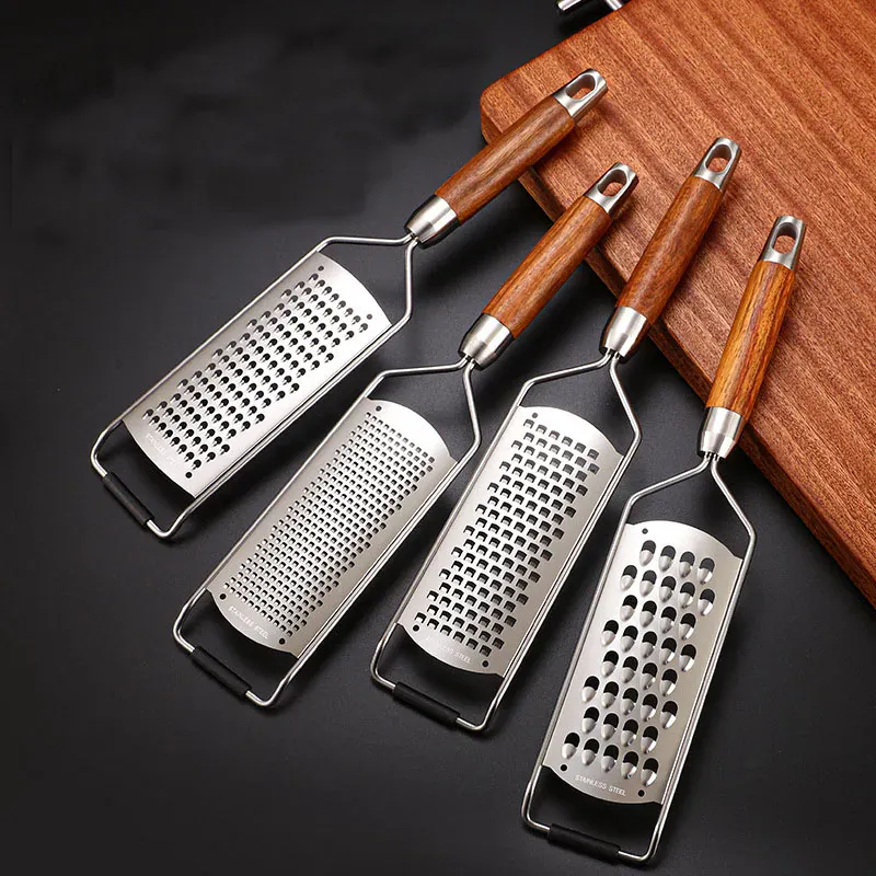 Râpe Multifonction Inox 4 Lames avec Poignée en Bois