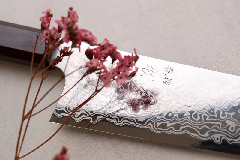 Couteau santoku 18cm japonais artisanal Hatsukokoro Ginga ATS-34 Damas ébène