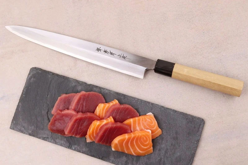 Couteau yanagiba 27cm japonais artisanal Sakai Takayuki Honkasumi pour gaucher