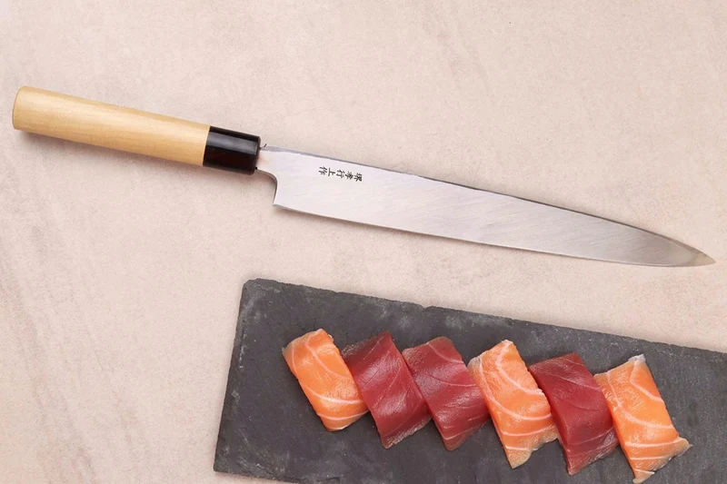 Couteau yanagiba 27cm japonais artisanal Sakai Takayuki Honkasumi pour gaucher