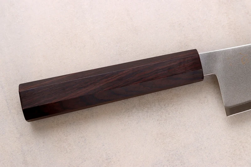 Couteau de chef gyuto kiritsuke 24cm japonais artisanal Hatsukokoro Kaijin BS2 ébène