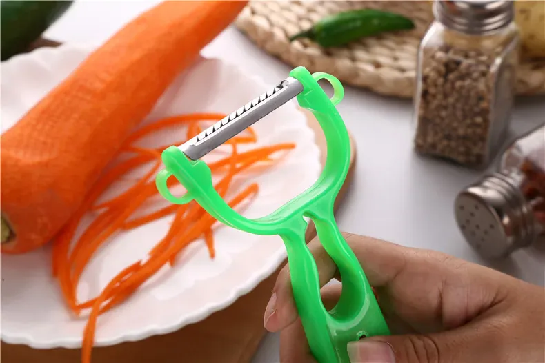Râpe Légumes Multifonction en Acier Inoxydable