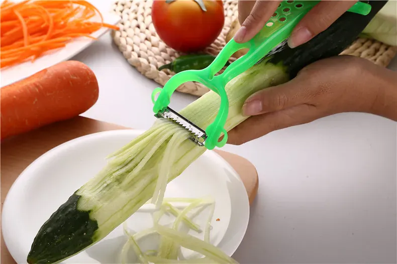 Râpe Légumes Multifonction en Acier Inoxydable