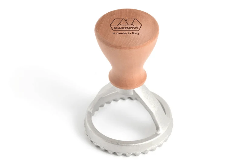 Set de 2 emporte pièces à raviolis Marcato motifs ronds et carrés
