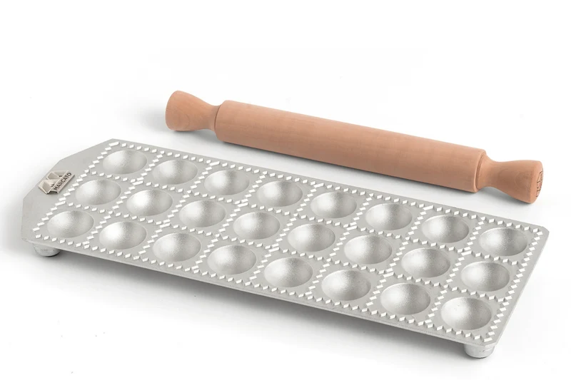 Moule à raviolis Marcato Classic 24 empreintes rondes + mini rouleau en bois