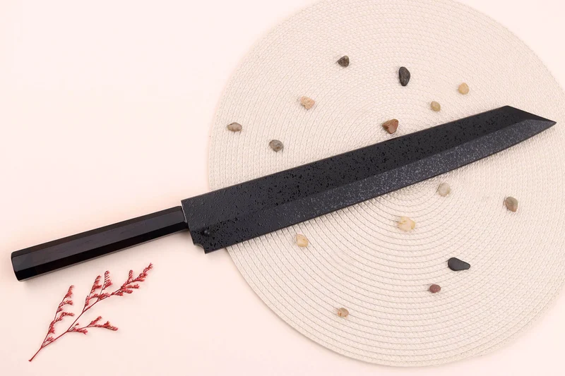 Couteau yanagiba kiritsuke japonais artisanal 33cm Sakai Takayuki Byakko manche en ébène + étui