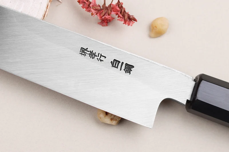 Couteau yanagiba kiritsuke japonais artisanal 30cm Sakai Takayuki Byakko manche en ébène + étui