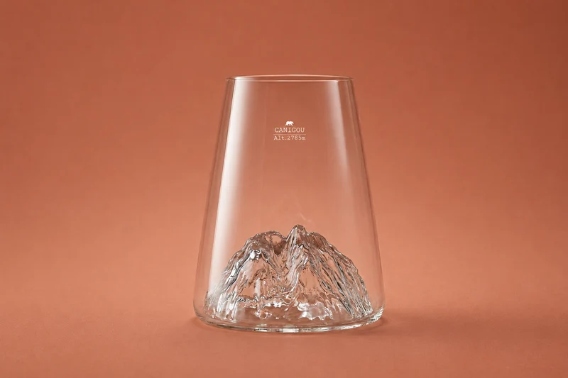 Verre à spiritueux long Alaskan Maker Topographic Canigou en verre cristallin