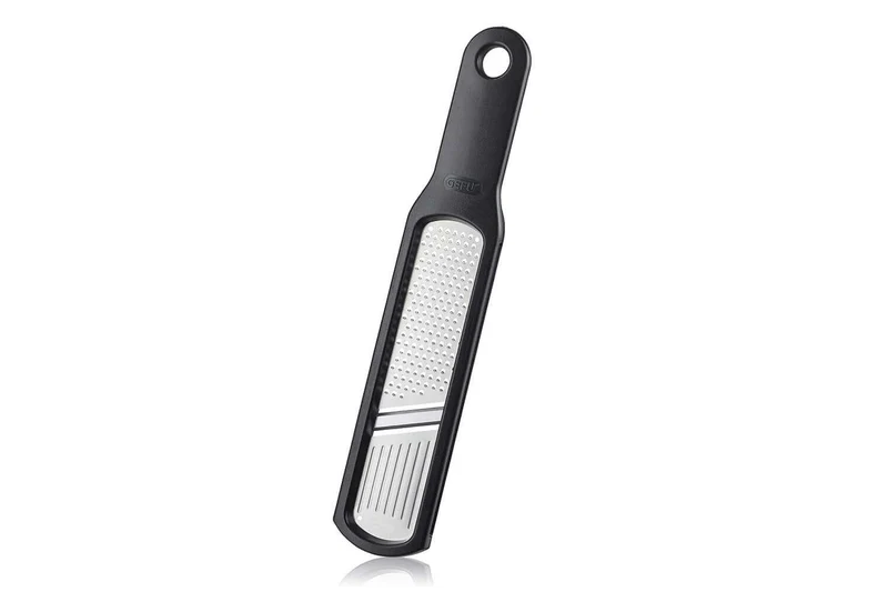 Râpe et coupe-ail Gefu Rafino 23cm