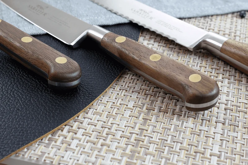 Mallette cuisinier Sabatier Perigord 7 couteaux fabrication française + 1 fusil