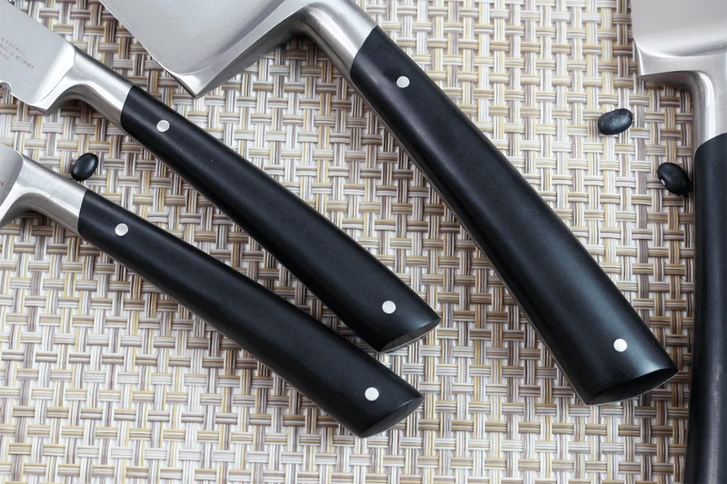 Mallette cuisinier Sabatier Edonist 6 couteaux fabrication française + 1 fourchette + 1 fusil