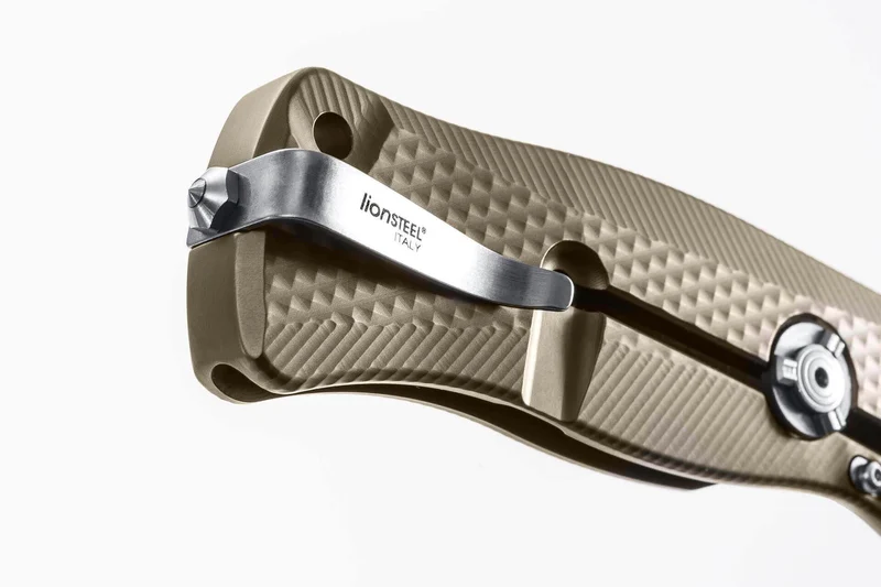 Couteau pliant LionSteel SR11 manche titanium 12cm pic brise-vitre + étui cuir