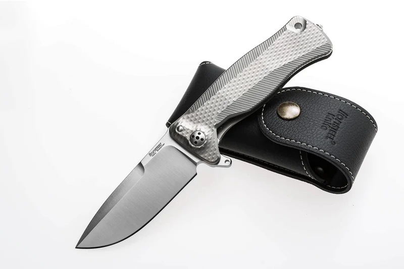 Couteau pliant LionSteel SR11 manche titanium 12cm pic brise-vitre + étui cuir