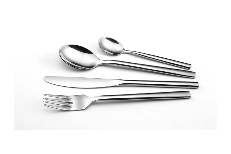 Ménagère 24 couverts de table Carlton Amefa inox 18/0