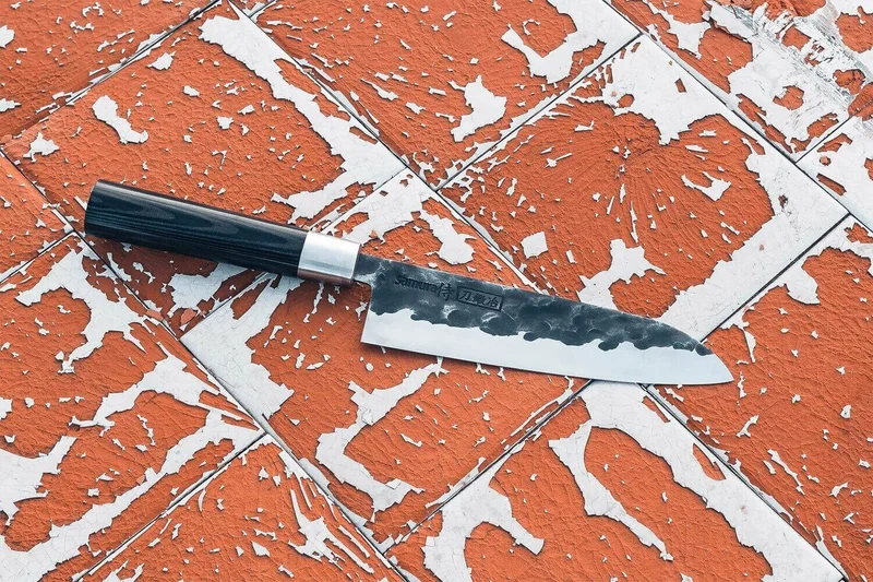 Couteau santoku Samura Blacksmith martelé 18cm