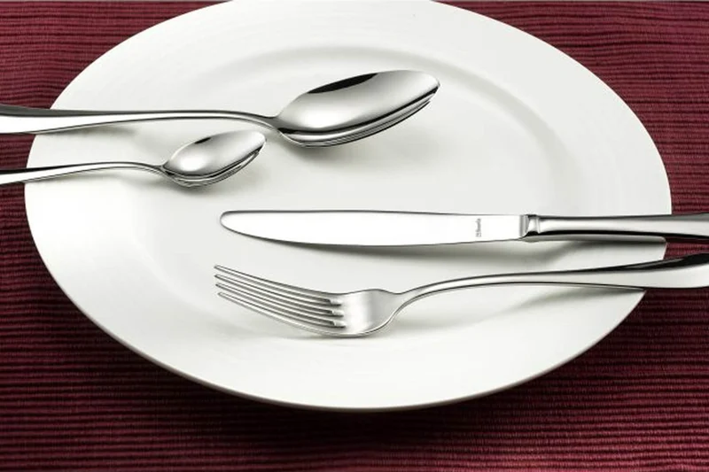 Ménagère 24 couverts de table Baguette 2.5 Amefa inox 18/10