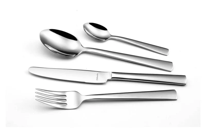 Ménagère 24 couverts de table Moderno Amefa inox 18/10
