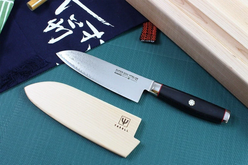 Couteau santoku japonais Yaxell SuperGou Ypsilon 16.5cm damas 193 couches
