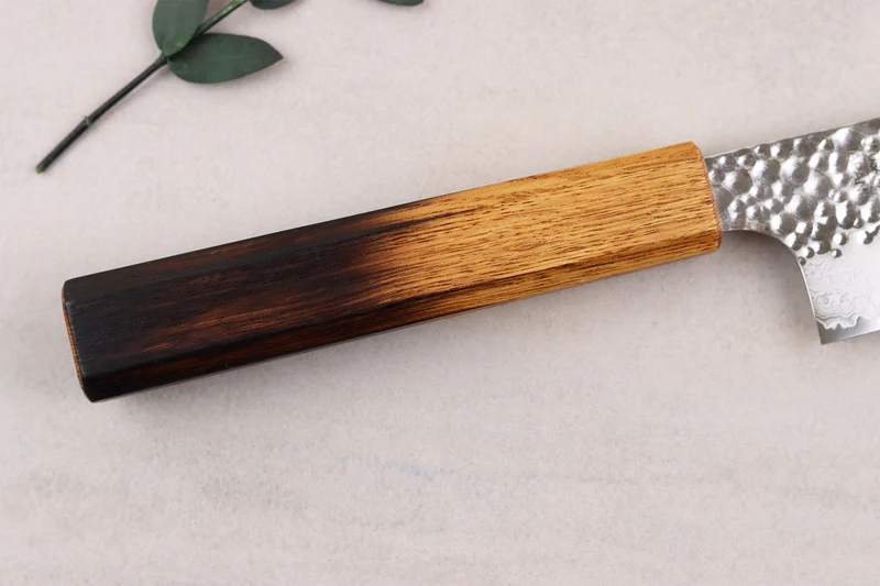 Couteau de chef 20cm japonais artisanal Wusaki Yaketa VG10 damas chêne brûlé