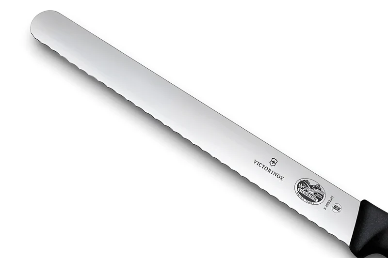 Couteau à jambon Victorinox lame dentée 25cm manche fibrox noir