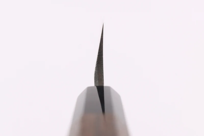 Couteau gyuto asymétrique 21cm japonais artisanal Hatsukokoro Shirasagi manche en wengé