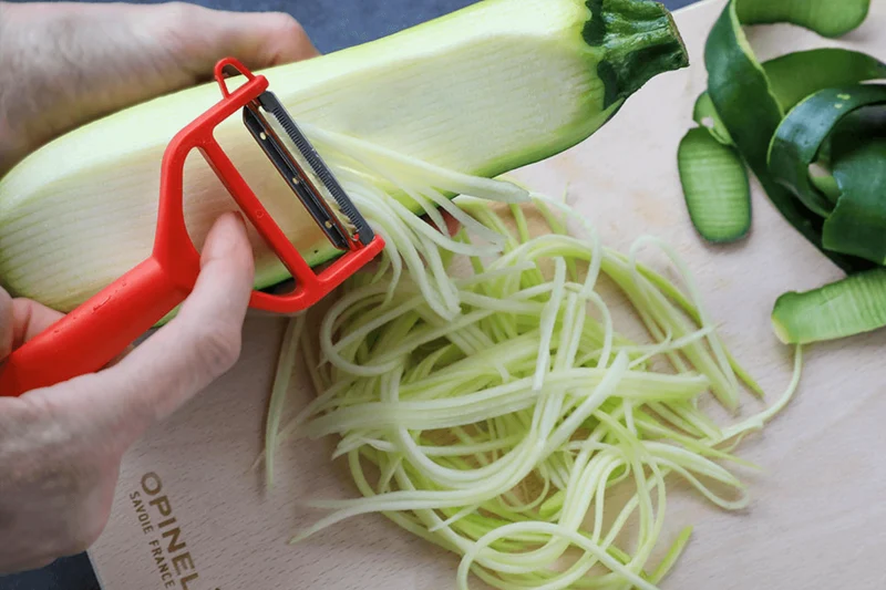 Éplucheur Opinel T-Duo double lames microdentée et julienne