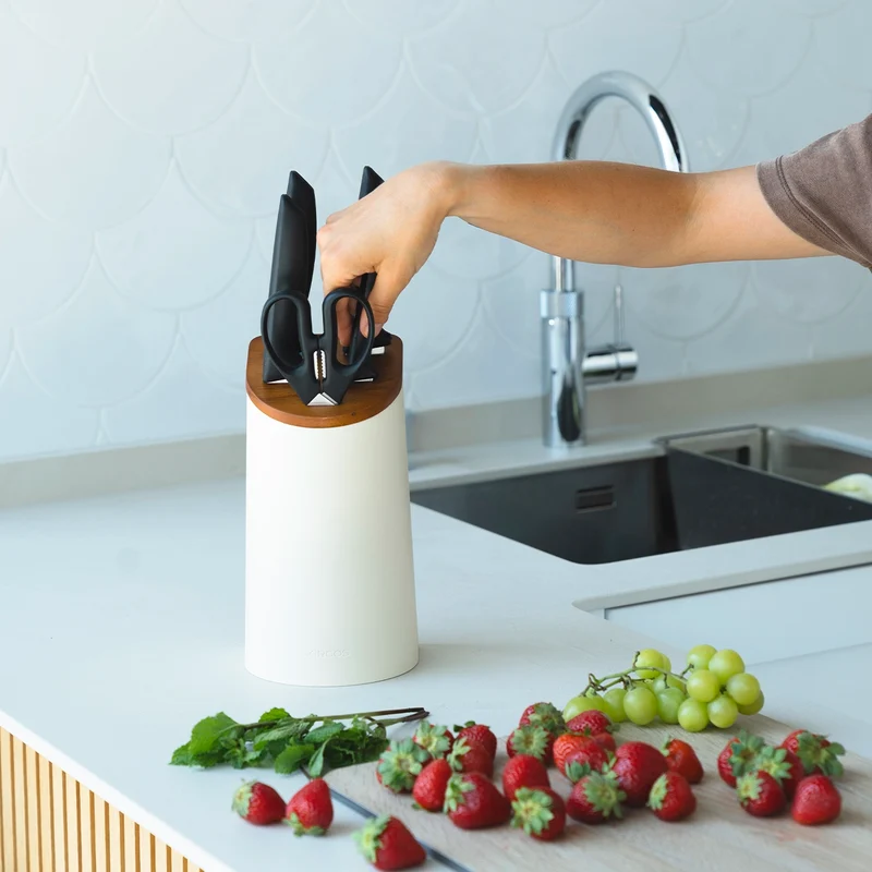 Juego cocina 4 Cuchillos Niza + Tijeras Prochef + Soporte de cuchillos beige con madera de acacia