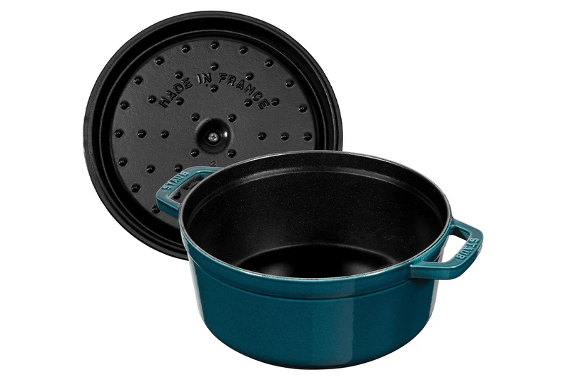 Cocotte ronde Staub en fonte émaillée La Mer