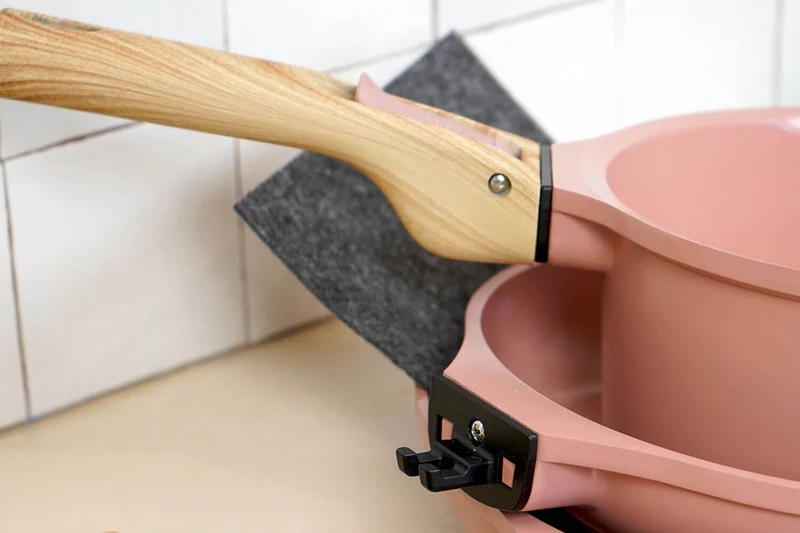 L'Incroyable Kit Cookut 2 poêles et 1 casserole à poignée amovible - guimauve