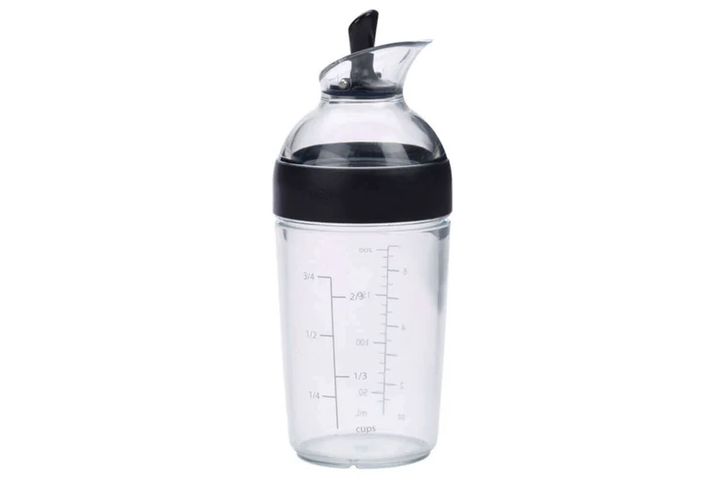 Shaker à vinaigrette OXO 236ml