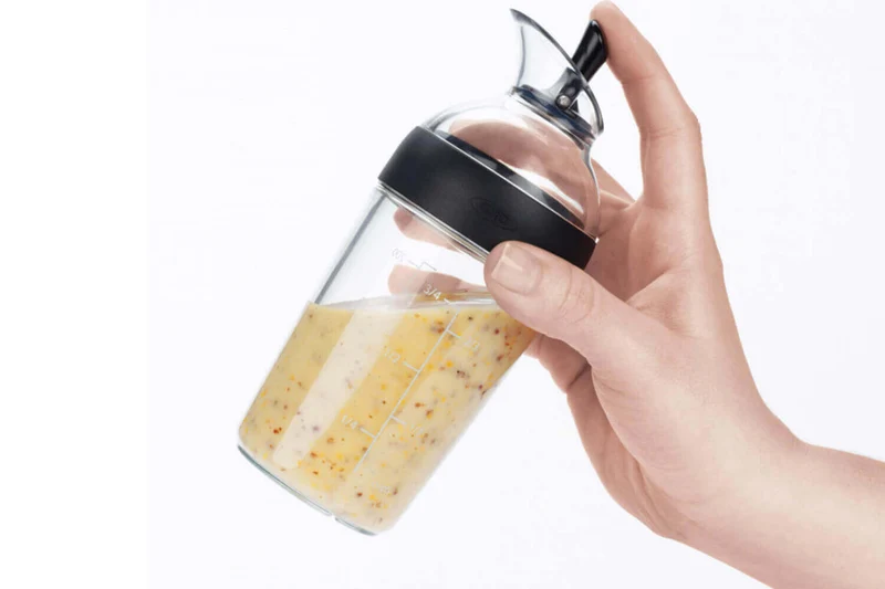 Shaker à vinaigrette OXO 236ml