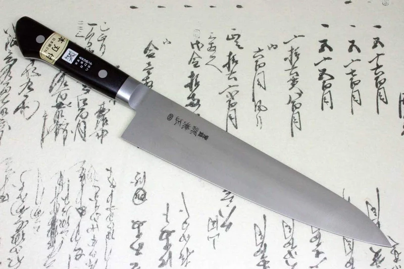 Couteau de chef 21cm Japan Kanetsune acier carbone 2N